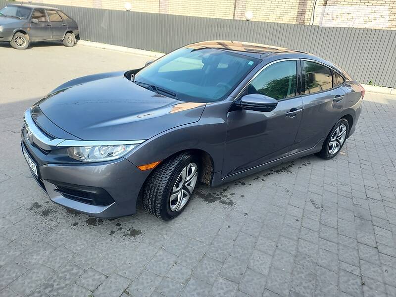 Седан Honda Civic 2018 в Івано-Франківську