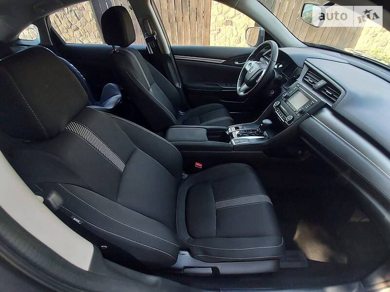 Седан Honda Civic 2018 в Івано-Франківську