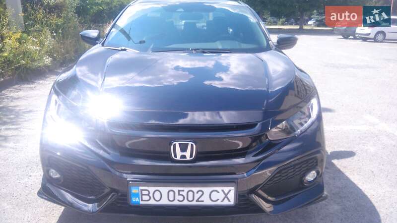 Седан Honda Civic 2019 в Тернополе