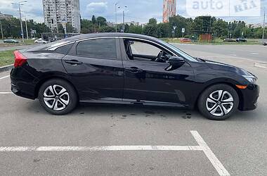 Седан Honda Civic 2018 в Киеве
