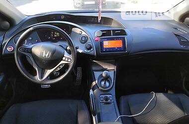 Хэтчбек Honda Civic 2010 в Херсоне