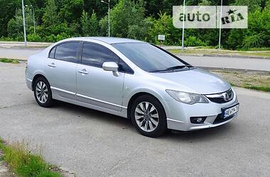 Седан Honda Civic 2009 в Днепре