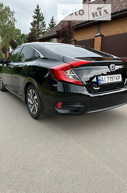 Седан Honda Civic 2015 в Виннице