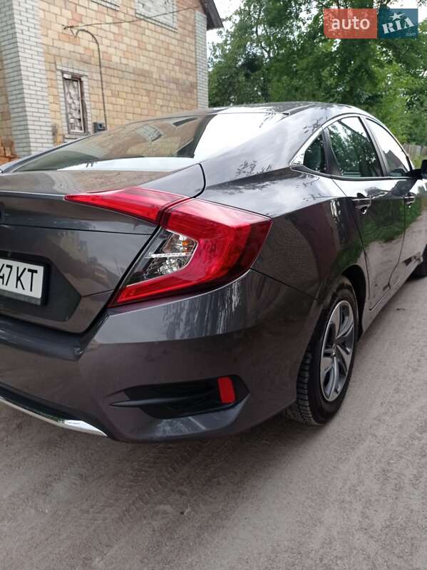 Седан Honda Civic 2019 в Фастове