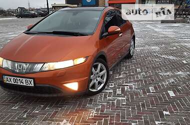 Хэтчбек Honda Civic 2008 в Харькове