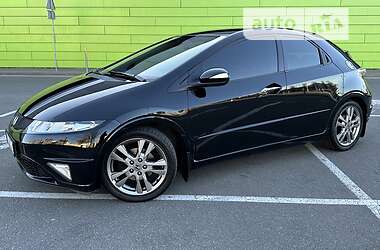 Хэтчбек Honda Civic 2010 в 