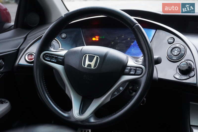Хэтчбек Honda Civic 2008 в Николаеве