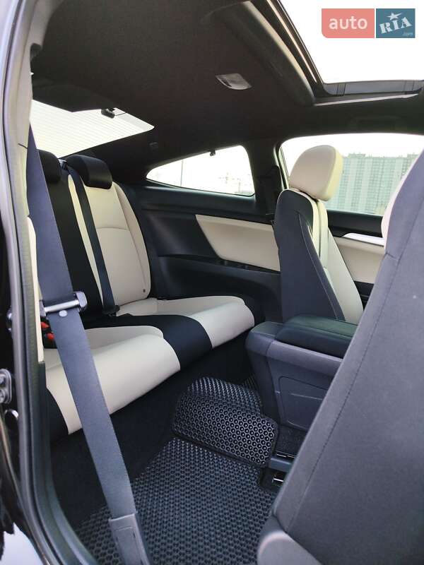 Купе Honda Civic 2016 в Киеве