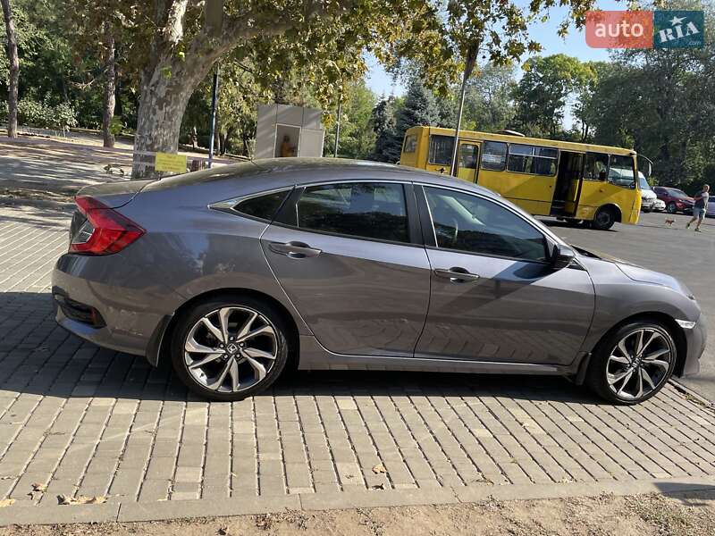 Седан Honda Civic 2020 в Одессе