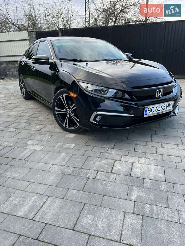 Седан Honda Civic 2019 в Старом Самборе