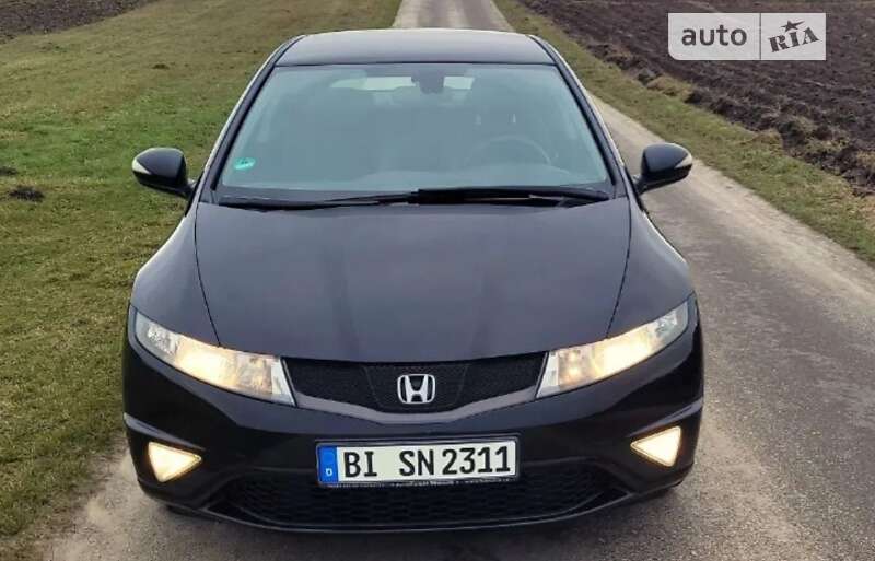 Седан Honda Civic 2010 в Ивано-Франковске