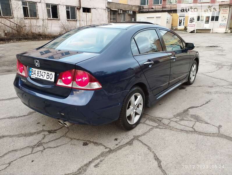 Седан Honda Civic 2006 в Запорожье