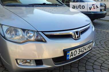 Седан Honda Civic 2008 в Береговому