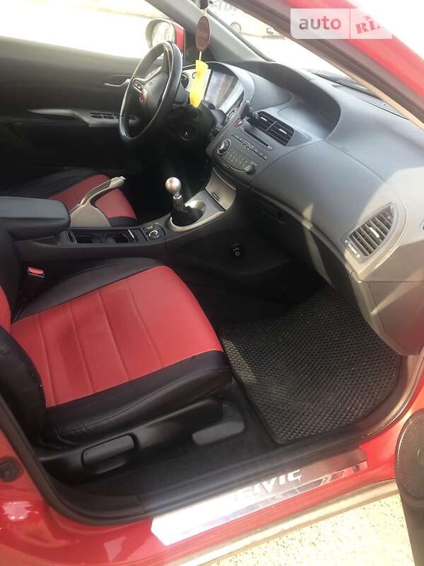 Хэтчбек Honda Civic 2008 в Киеве