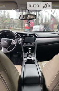 Седан Honda Civic 2016 в Києві