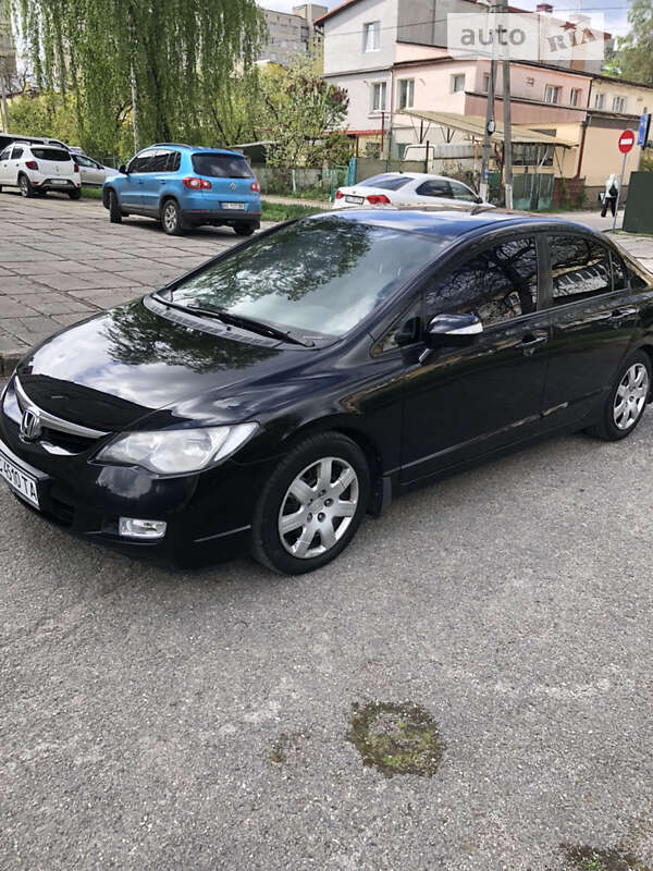 Седан Honda Civic 2006 в Львове