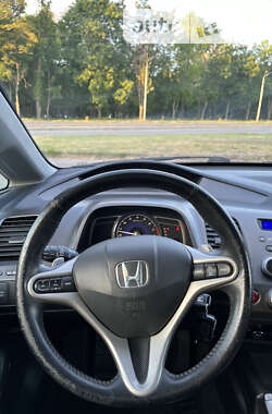 Седан Honda Civic 2008 в Днепре