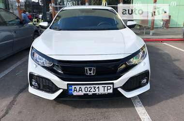 Хэтчбек Honda Civic 2017 в Киеве