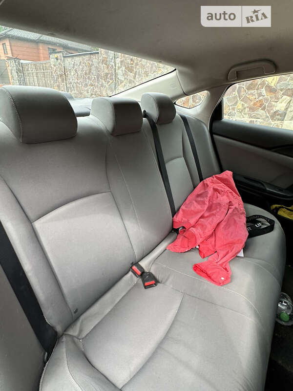 Седан Honda Civic 2016 в Києві