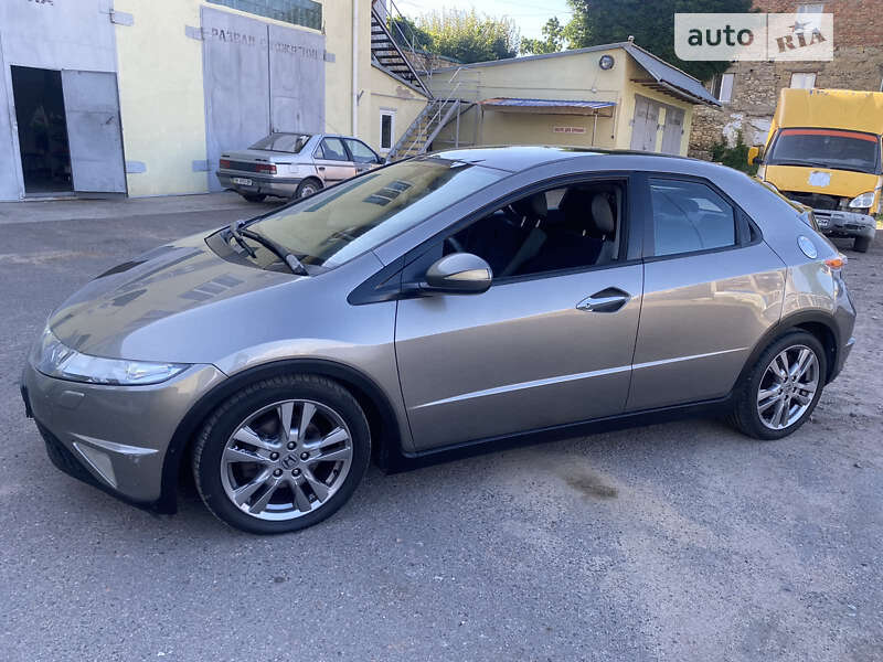 Хетчбек Honda Civic 2007 в Миколаєві