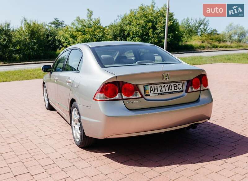 Седан Honda Civic 2006 в Трускавці