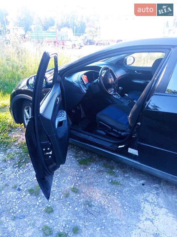 Хэтчбек Honda Civic 2007 в Хмельнике