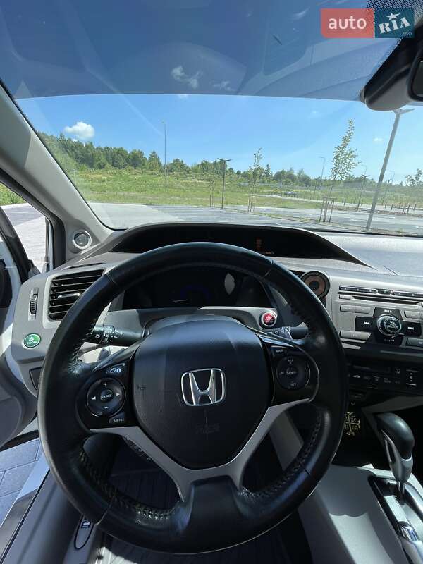 Седан Honda Civic 2012 в Львові