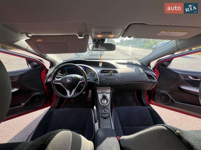 Хэтчбек Honda Civic 2007 в Ахтырке фото 16 Хэтчбек Honda Civic 2007 в Ахтырке