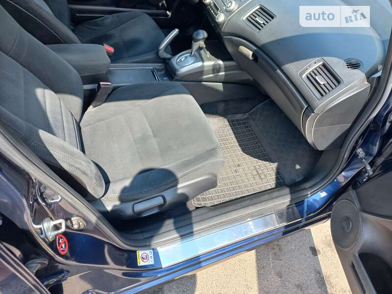 Седан Honda Civic 2009 в Кривом Роге
