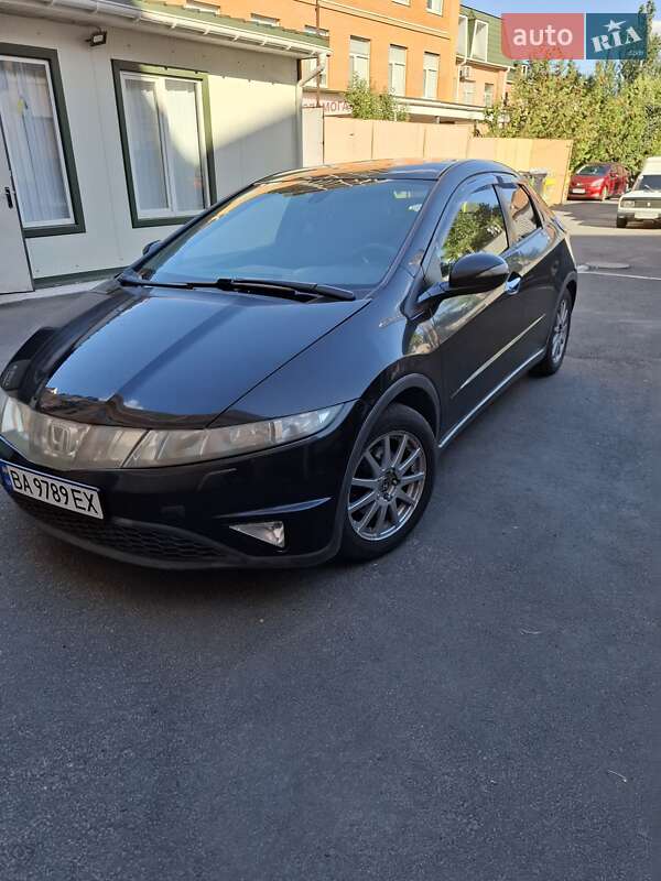 Хетчбек Honda Civic 2007 в Кропивницькому