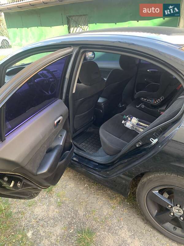 Седан Honda Civic 2007 в Львове