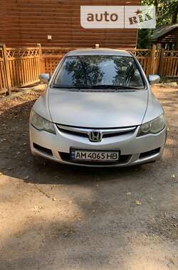 Седан Honda Civic 2007 в Коростышеве