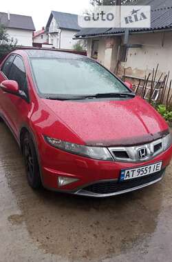 Хэтчбек Honda Civic 2009 в Ивано-Франковске