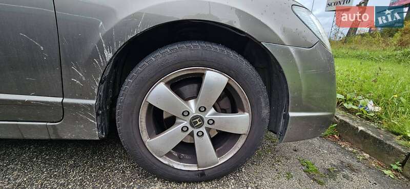 Седан Honda Civic 2008 в Ужгороде