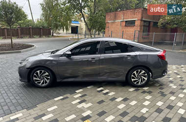 Седан Honda Civic 2015 в Полтаве