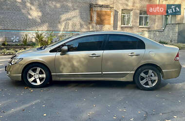 Седан Honda Civic 2008 в Днепре