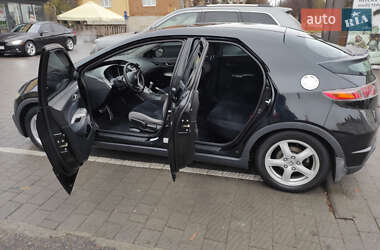 Хетчбек Honda Civic 2006 в 