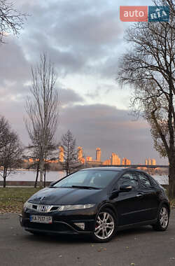 Хэтчбек Honda Civic 2008 в Киеве