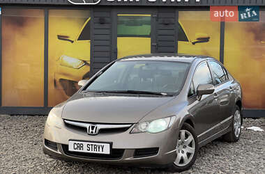 Седан Honda Civic 2008 в Стрию