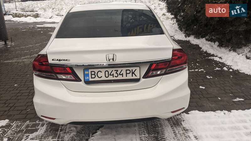 Седан Honda Civic 2014 в Львове