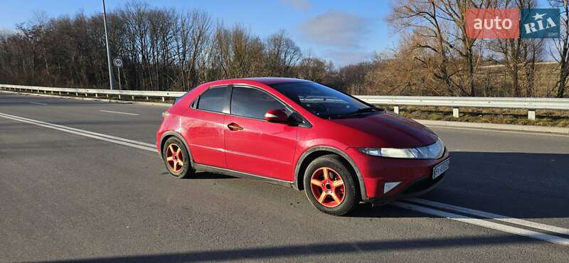 Хэтчбек Honda Civic 2006 в Хмельницком