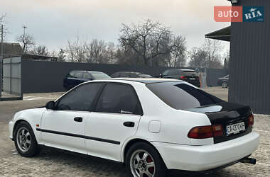 Седан Honda Civic 1993 в Шполі