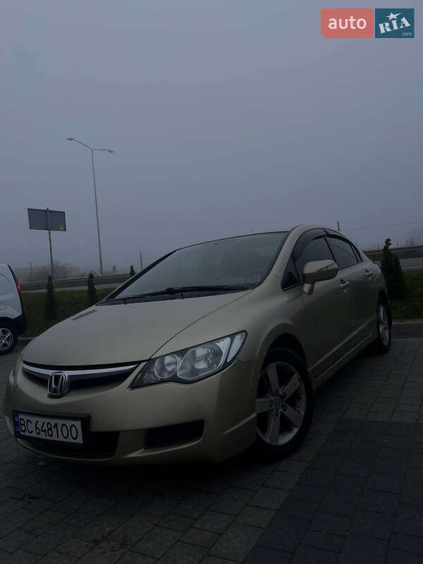 Седан Honda Civic 2008 в Львові