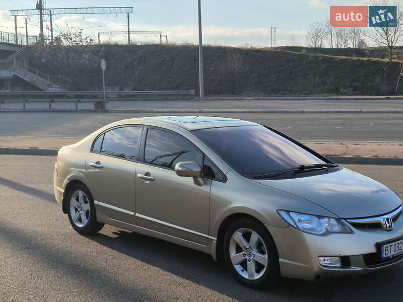 Седан Honda Civic 2008 в Николаеве