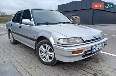 Седан Honda Civic 1990 в Новій Одесі