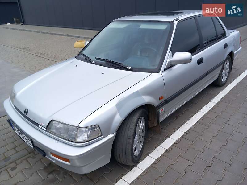 Седан Honda Civic 1990 в Новій Одесі