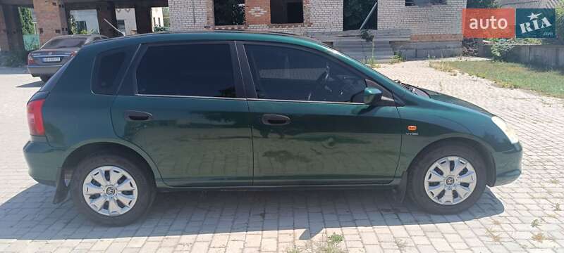 Хэтчбек Honda Civic 2001 в 