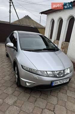 Хэтчбек Honda Civic 2006 в Кривом Озере