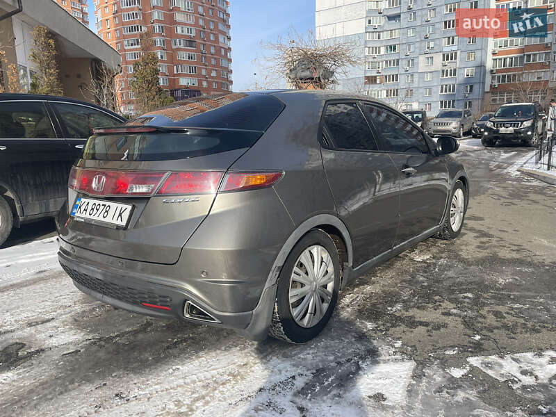 Хетчбек Honda Civic 2008 в Києві