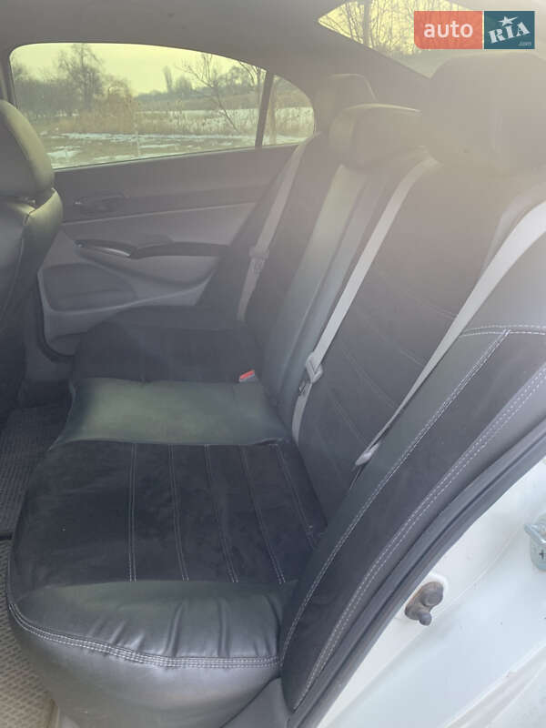 Седан Honda Civic 2007 в Апостоловому